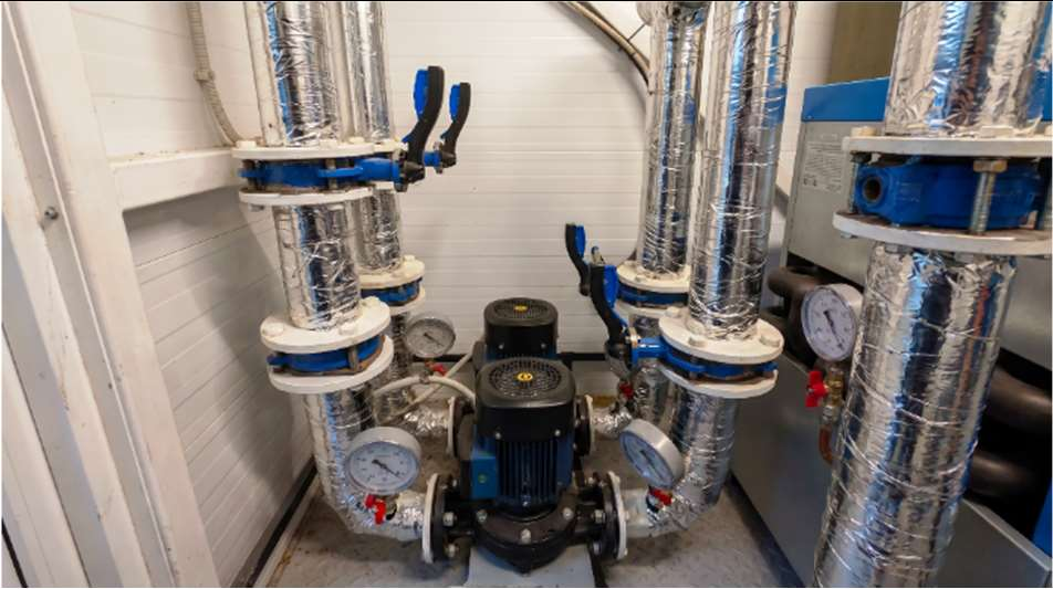 Котел наружного размещения с обслуживаемым пространством